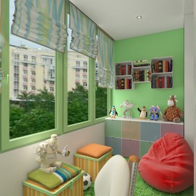 Spelkamer op de loggia in het appartement