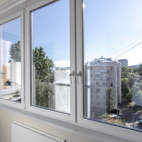 Cửa sổ kính hai lớp