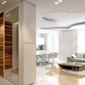 Apartament studio de design în culori strălucitoare