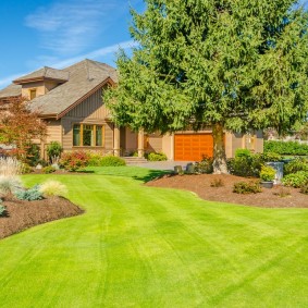 Emplacement du bâtiment résidentiel dans la partie nord du terrain