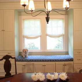 Built-in furniture by the kitchen window