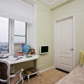 Kerusi berlengan kerusi klasik