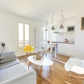 chambre 16 m² dans un studio