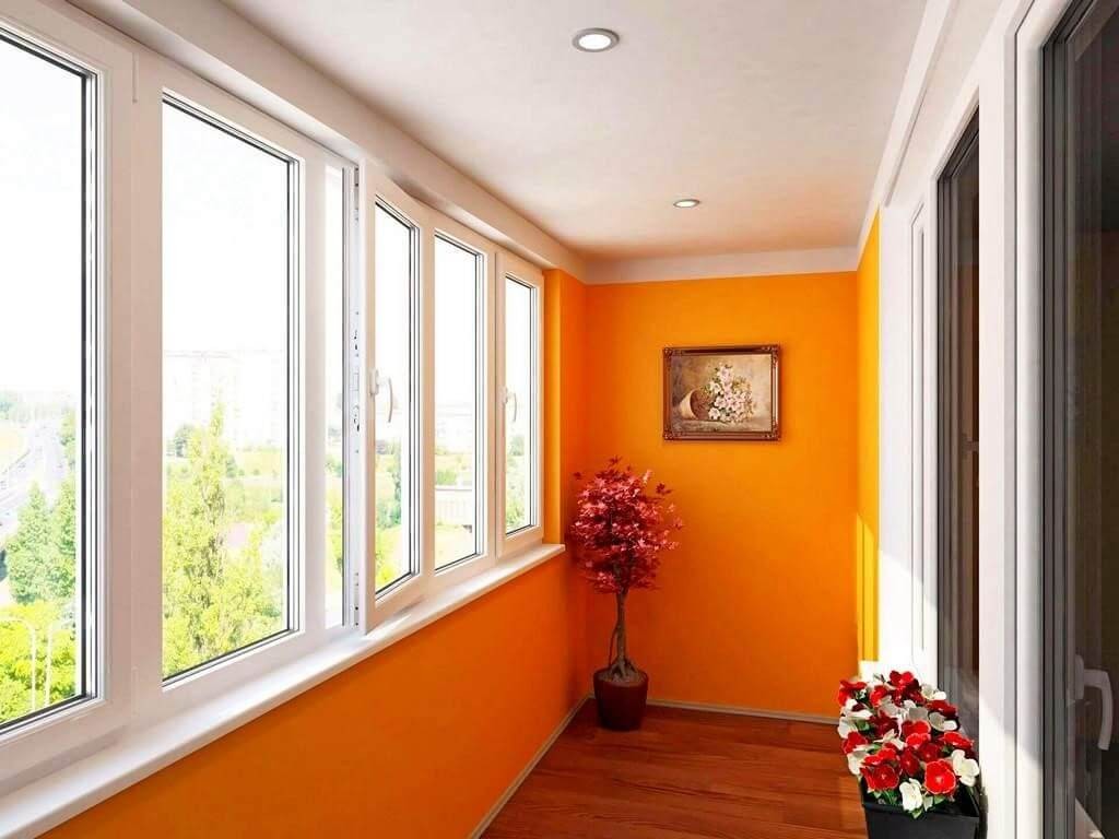 Geschilderde muren van een geglazuurde loggia