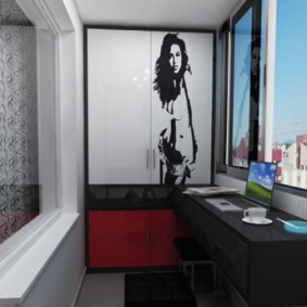 กระจกของระเบียงและรูปถ่ายชนิด loggias