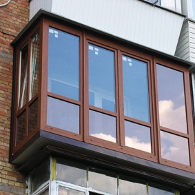 กระจกระเบียงและชาน