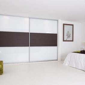 armoire pour la décoration de la chambre