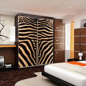 armoire pour une chambre